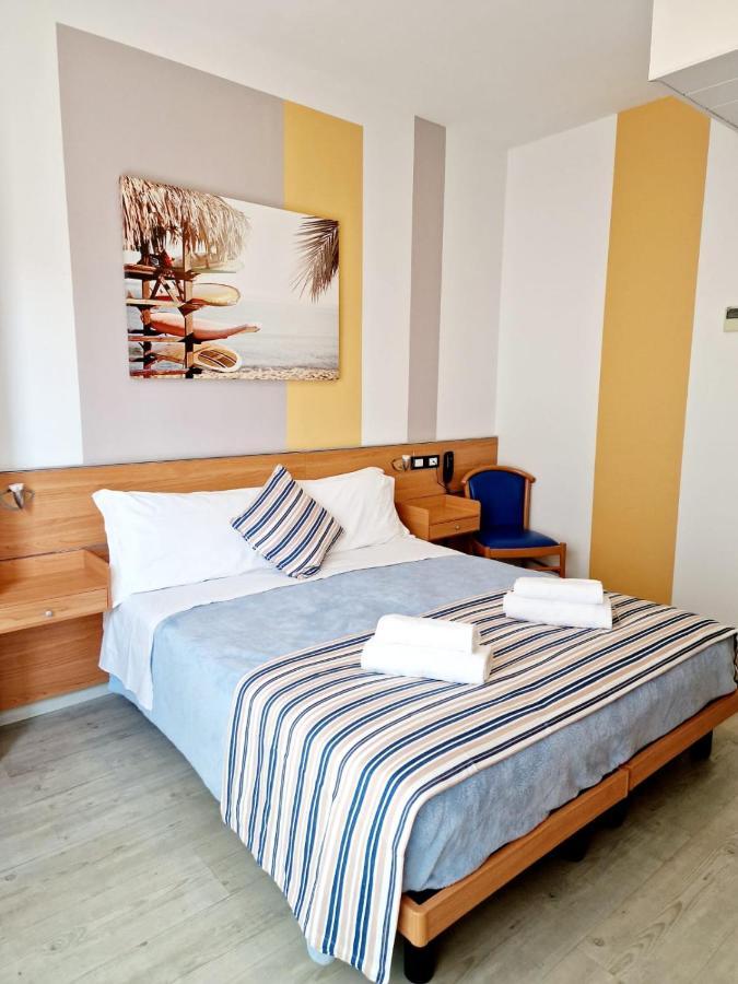 Hotel Orchidea Lignano Sabbiadoro Dış mekan fotoğraf