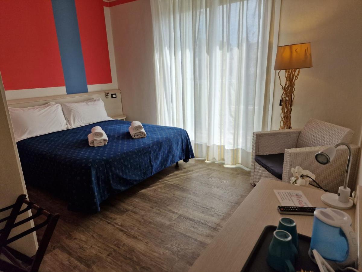 Hotel Orchidea Lignano Sabbiadoro Dış mekan fotoğraf