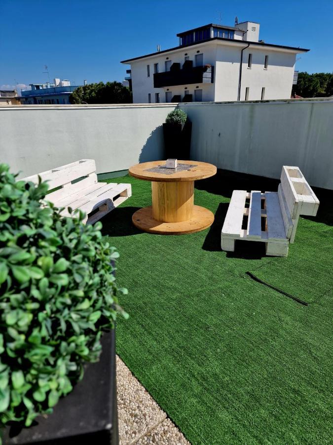 Hotel Orchidea Lignano Sabbiadoro Dış mekan fotoğraf