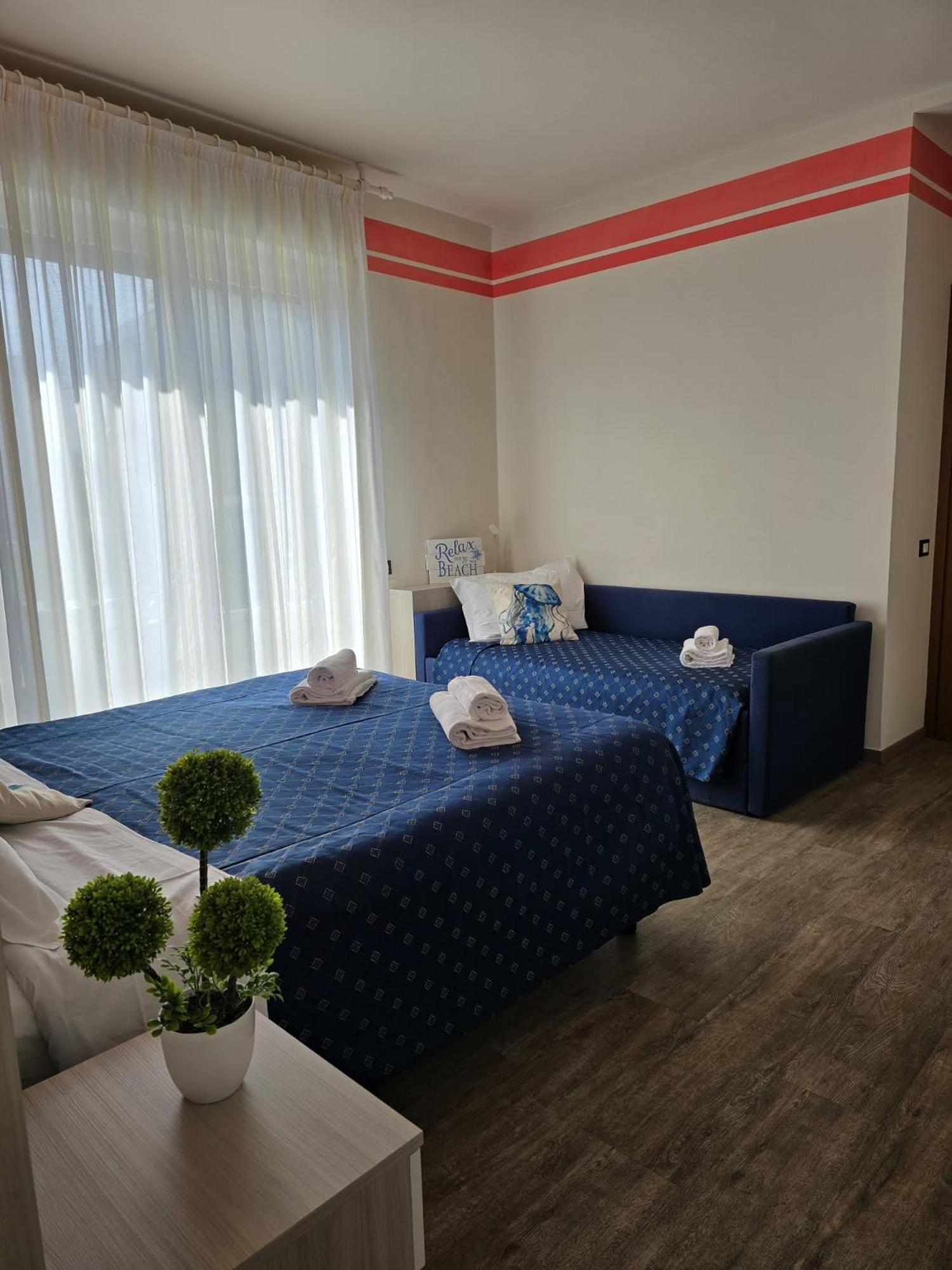 Hotel Orchidea Lignano Sabbiadoro Dış mekan fotoğraf