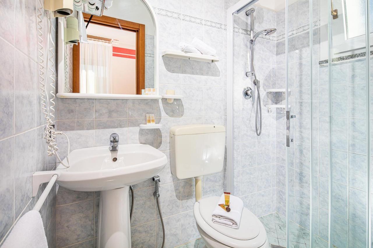 Hotel Orchidea Lignano Sabbiadoro Dış mekan fotoğraf